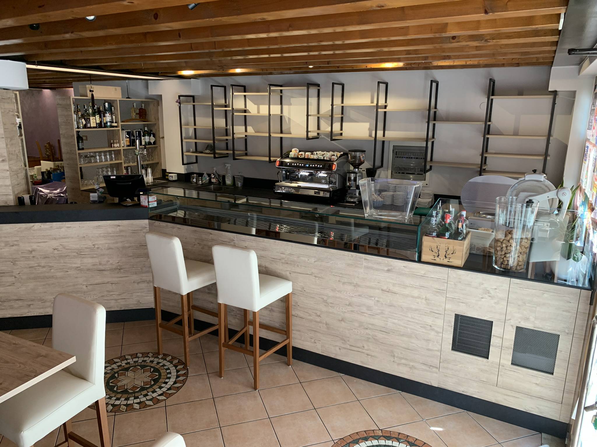 Bancone bar su misura Antica Osteria Manin di Portogruaro
