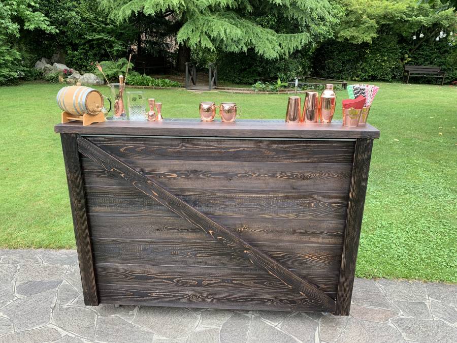 Bancone cocktail da esterno in legno